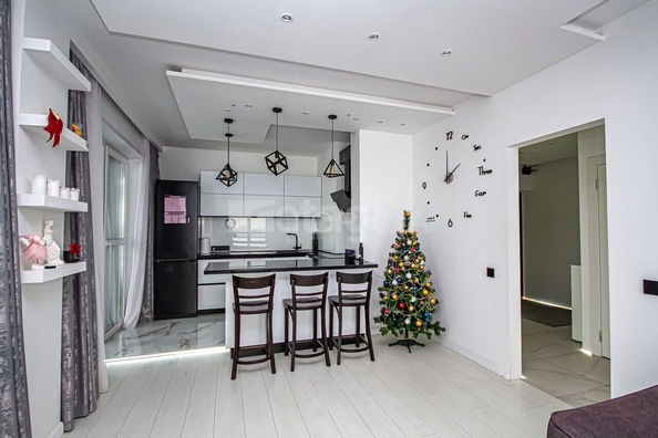 
  Продается апартамент 65 м², в АК Apartriver, апарт-отель. Фото 1.
