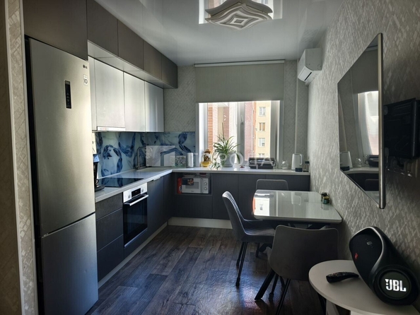 
  Продается 2-комн. квартира 65 м². Фото 1.