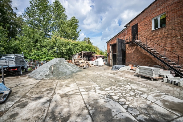 
  Сдается производственное помещение 1600 м². Фото 4.
