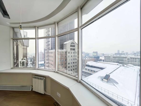 
  Продается 2-комн. квартира 176.8 м². Фото 3.