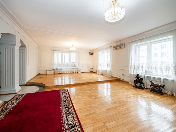 
  Продается 4-комн. квартира 204.8 м². Фото 27.
