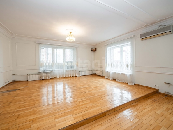
  Продается 4-комн. квартира 204.8 м². Фото 28.