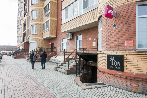 
  Продается универсальное помещение 60 м², в ЖК Радужный каскад, б/с 19. Фото 4.