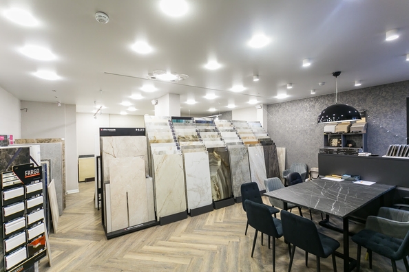 
  Продается универсальное помещение 60 м², в ЖК Радужный каскад, б/с 19. Фото 8.
