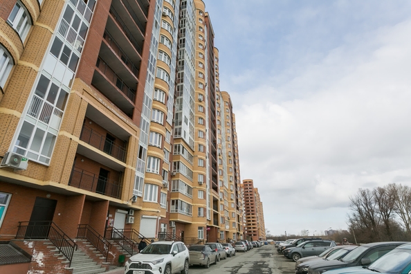 
  Продается универсальное помещение 60 м², в ЖК Радужный каскад, б/с 19. Фото 23.