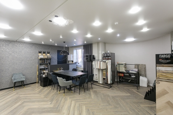 
  Продается универсальное помещение 60 м², в ЖК Радужный каскад, б/с 19. Фото 21.