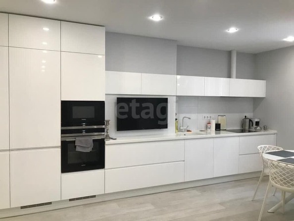 
  Сдается 3-комн. квартира 75 м². Фото 1.