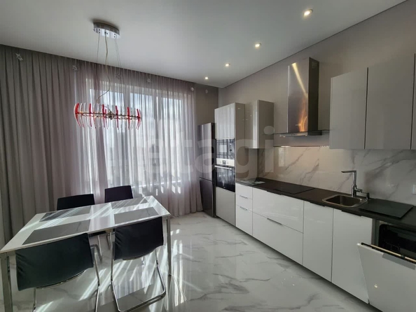 
  Сдается 1-комн. квартира 46 м². Фото 1.