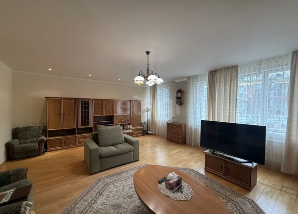 
  Сдается 3-комн. квартира 117.6 м². Фото 6.