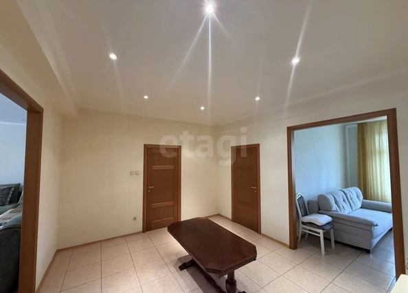
  Сдается 3-комн. квартира 117.6 м². Фото 7.