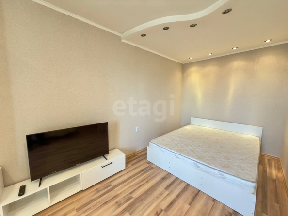 
  Сдается 1-комн. квартира 38 м². Фото 1.