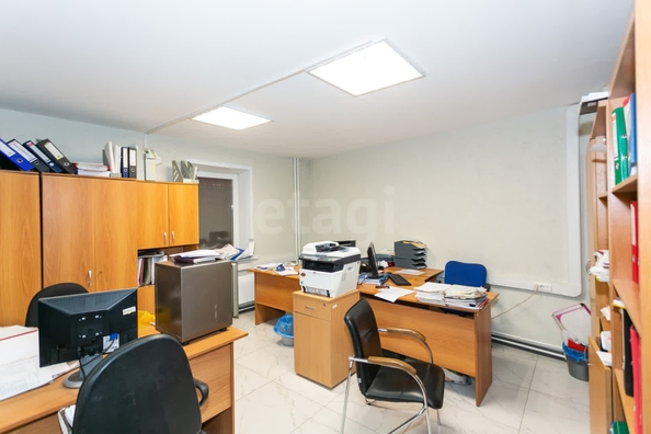 
  Продается офис 138 м², в ЖК Радужный каскад, б/с 19. Фото 16.