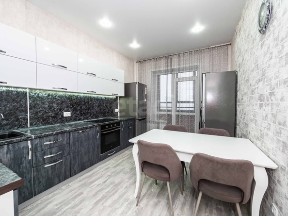 
  Продается 2-комн. квартира 60 м², в ЖК Калининский-2. Фото 2.