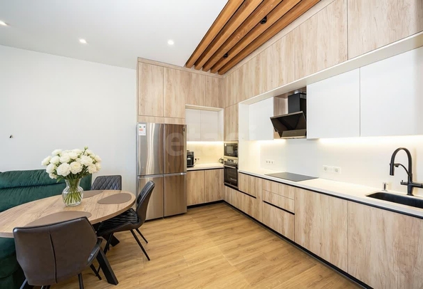 
  Продается 3-комн. квартира 70 м², в ЖК Академия, дом 1. Фото 1.