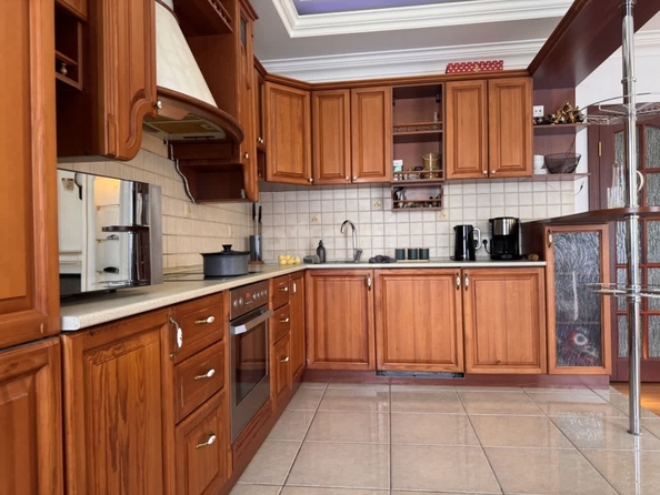 
  Сдается 3-комн. квартира 120 м². Фото 8.