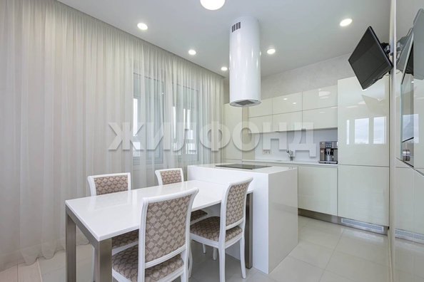 
  Продается 4-комн. квартира 187.6 м². Фото 5.