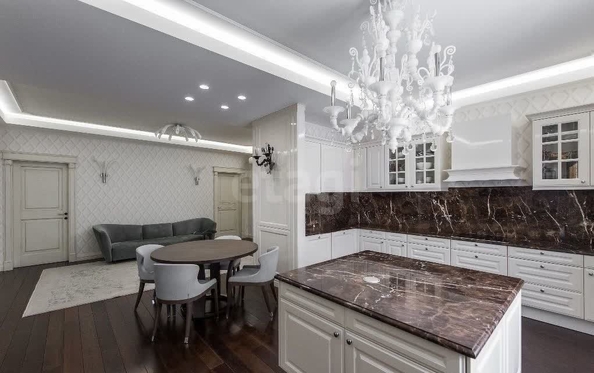 
  Продается 4-комн. квартира 184 м². Фото 8.
