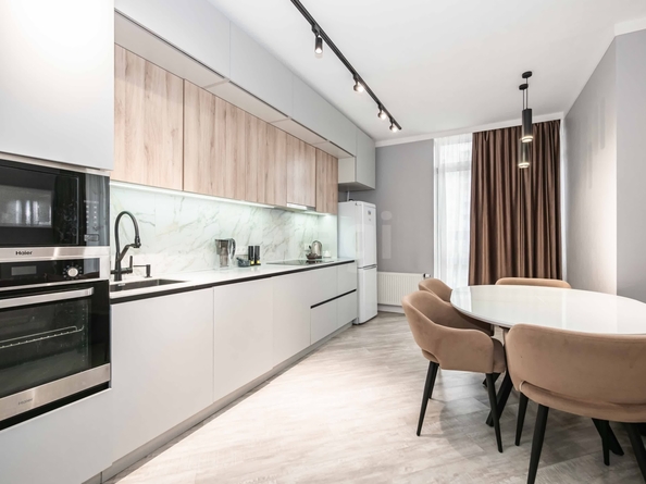 
  Продается 3-комн. квартира 80.6 м², в ЖК На Рябиновой. Фото 7.