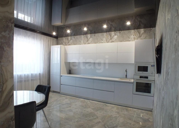 
  Продается 2-комн. квартира 60 м², в ЖК Черемушки на первомайке. Фото 9.