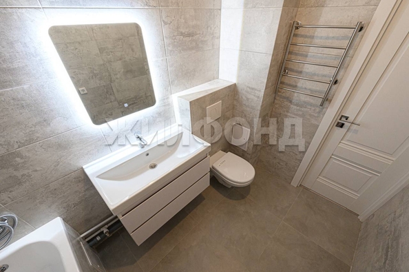 
  Продается 2-комн. квартира 50 м², в ЖК Аквамарин, дом 3. Фото 7.