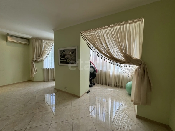 
  Продается 4-комн. квартира 122.2 м². Фото 1.