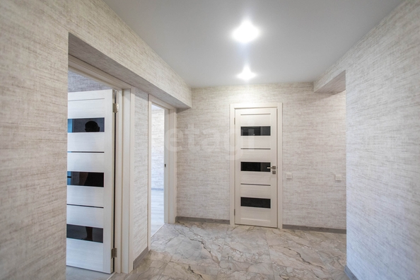 
  Продается 3-комн. квартира 61.4 м². Фото 1.