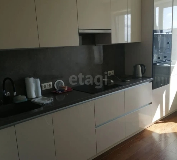 
  Продается 2-комн. квартира 68 м². Фото 1.