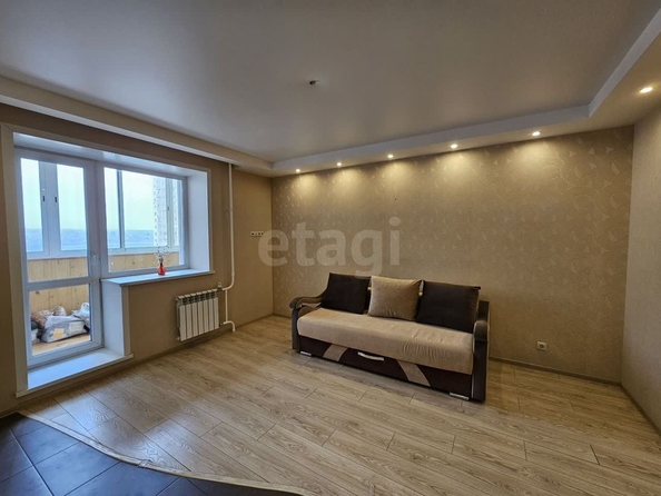 
  Продается 2-комн. квартира 76.7 м². Фото 2.