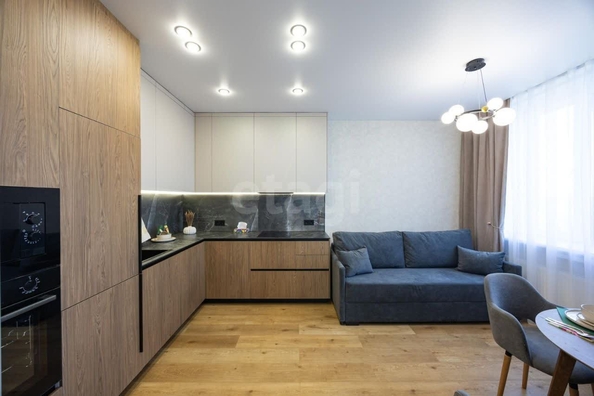 
  Продается 2-комн. квартира 56.7 м², в ЖК Флагман Холл. Фото 1.
