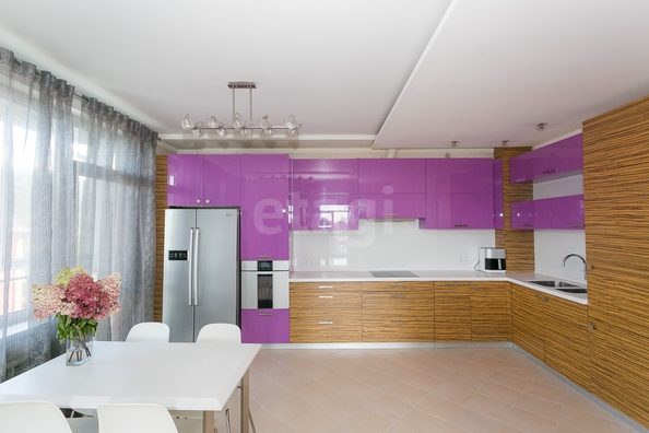 
  Продается 4-комн. квартира 141.2 м². Фото 1.
