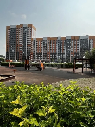 
  Продается торговая площадь 138.3 м², в ЖК Мандарин-2, блок-секция 1. Фото 3.