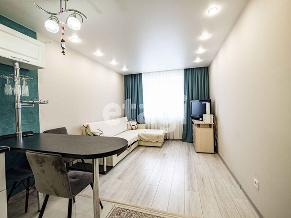 
  Продается 3-комн. квартира 54 м², в ЖК Солнечные часы, дом 2. Фото 5.