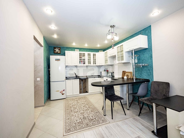 
  Продается 3-комн. квартира 54 м², в ЖК Солнечные часы, дом 2. Фото 21.