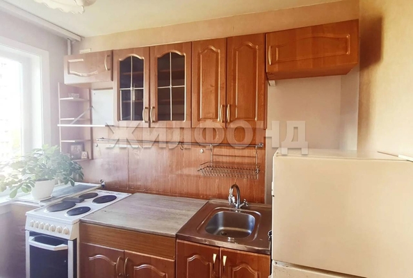 
  Продается 4-комн. квартира 70.4 м². Фото 1.