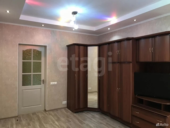 
  Продается 2-комн. квартира 58 м². Фото 2.