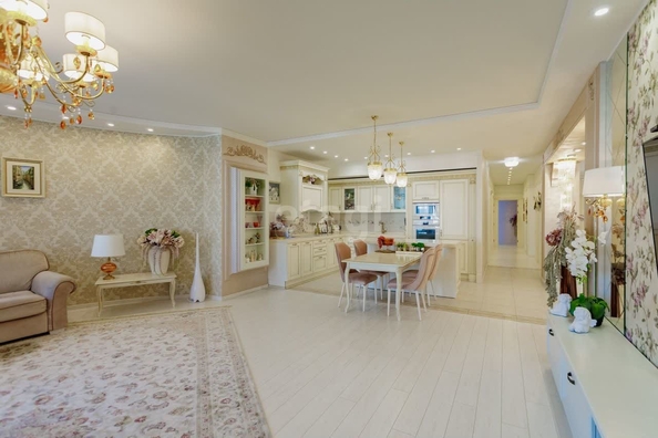 
  Продается 4-комн. квартира 175.3 м². Фото 7.