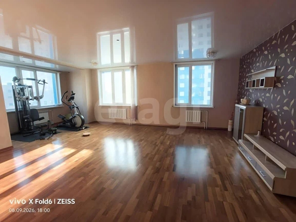 
  Продается 4-комн. квартира 240 м². Фото 1.
