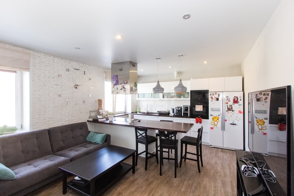
  Продается студия 60 м². Фото 2.