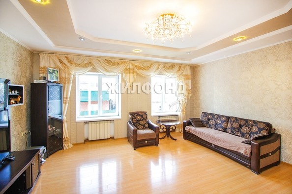 
   Продам дом, 170.6 м², Новосибирск

. Фото 3.