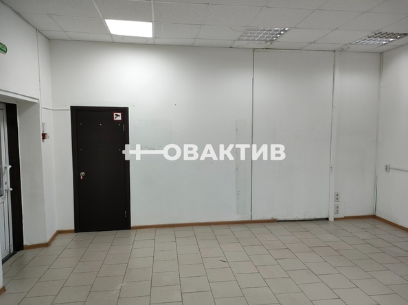 
  Сдается торговая площадь, 35 м², Зорге ул, д. 179
. Фото 2.