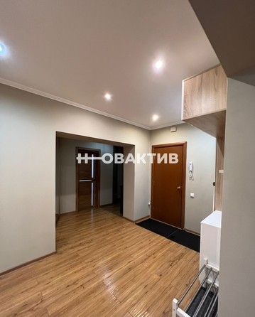 
   Продам 4-комнатную, 117.4 м², Красный пр-кт, 153А

. Фото 24.