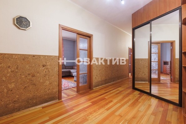 
   Продам 3-комнатную, 108 м², Галущака ул, 1

. Фото 2.