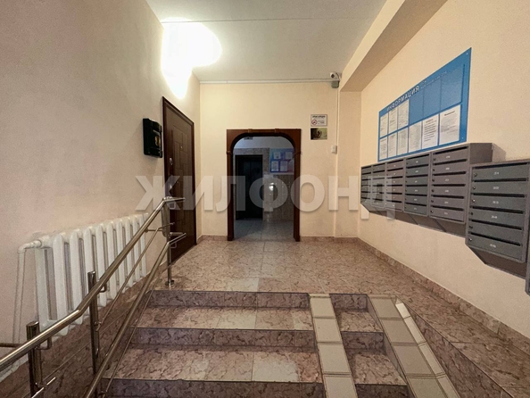 
   Продам 1-комнатную, 39.3 м², 2-й (4 мкр.) кв-л, 216

. Фото 14.