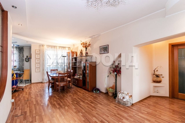 
  Продается 3-комн. квартира, 167 м², Краснообск, д. 219
. Фото 11.