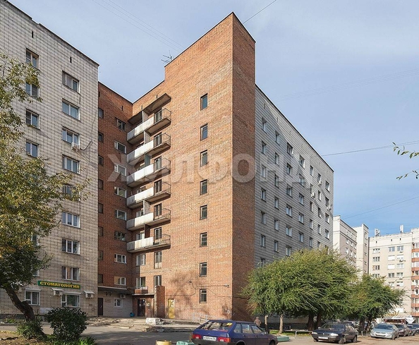 
   Продам 1-комнатную, 33.7 м², Каменская ул, 26

. Фото 2.