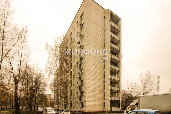 
   Продам 1-комнатную, 28.9 м², Зорге ул, 34

. Фото 2.