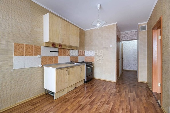 
   Продам 1-комнатную, 42.5 м², В. Высоцкого ул, 40/2

. Фото 7.
