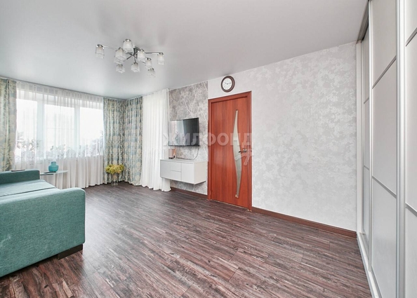 
   Продам 3-комнатную, 63.3 м², Новая Заря ул, 25/1

. Фото 3.