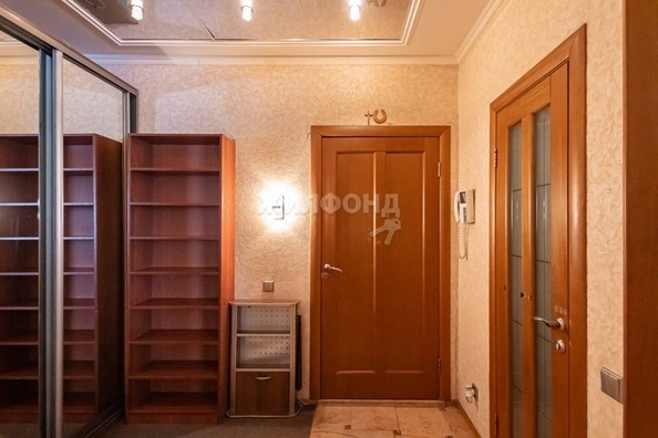 
   Продам 3-комнатную, 94.1 м², Героев Революции ул, 5/2

. Фото 8.