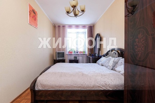 
   Продам 4-комнатную, 86.3 м², Серафимовича ул, 1/1

. Фото 3.